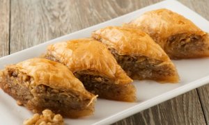 Cevizli Ev Baklavası